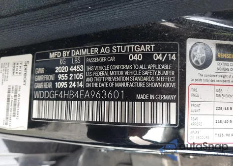 2014 Mercedes-Benz C-Class C 250 Sport z USA, uszkodzony, nr VIN WDDGF4HB4EA963601